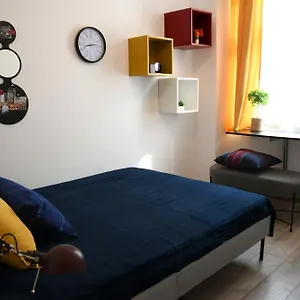 Buda Mini , Budapest Hungría